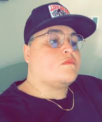 Remember, wearing round glasses don't make you smart, sitting in a garage  don't make you a car & country rappin don't make you country #GordoGang