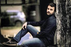 турецкий актер мехмет акиф алакурт и его жена фото Salih Bademdzhi Biografiya Serialy Lichnaya Zhizn