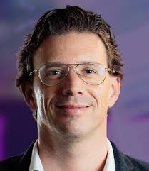 Digital customer contact no longer dependent