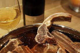 Den friske, fruktige og sursøte smaken i italienske rødviner passer godt til ribbe og pinnekjøtt. Fem Forskjellige Mater A Tilnaerme Seg Vin Til Pinnekjott Pa Nattverden Com