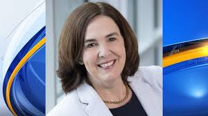 Stephanie Manson's Instagram, Twitter & Facebook