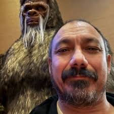 I would love to be beside you if I was younger ! 🌹💋♥️