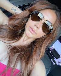 Melva Gomez's Instagram, Twitter & Facebook