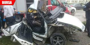 Bursa'nın kestel ve osmangazi ilçelerinde meydana gelen trafik kazalarında 2 kişi yaralandı. Korkunc Kaza Guvenlik Kamerasina Boyle Yansidi Olay Gazetesi Bursa