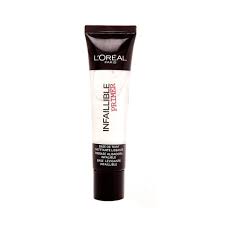Après l'application de la base, la laisser sécher quelques minutes. La Base De Teint L Astuce Pour Un Maquillage Longue Duree Madame Figaro