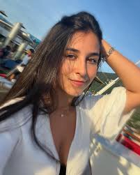 Juliany Lima (@julia.a.lima) • Instagram photos and videos