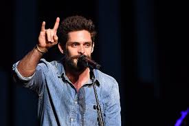 Marry me is a song recorded by american country music singer thomas rhett. Thomas Rhett S Marry Me Wins Cma For Music Video Of The Year