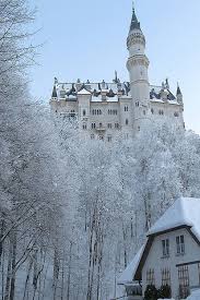 Snowy Day Neuschwanstein Castle Germany Neuschwanstein Castle Germany Castles Castle