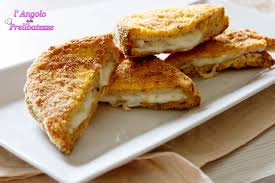 Di latte bufalino a pasta filata, crudo e fresco. Mozzarella Di Bufala Campana In Carrozza Original L Angolo Delle Prelibatezze
