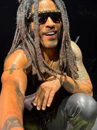 Lenny Kravitz fan community post