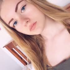 Kira Young (@kiralyoung)