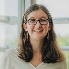 I'm honored to have been named a recipient of the 2025 Senior Scholar Award  for my research with Dr. Lauren Trichtinger, looking at the impact of using  GIFs in text-based communication… |