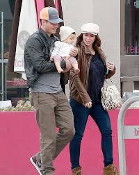 Shockingly, it was her son atticus who predicted her pregnancy. Jennifer Love Hewitt Hd Wallpapers Autumn James Hallisay Www Pixshark Com Images Galleries With A Bite
