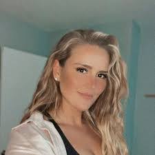 Lacey Baird's Instagram, Twitter & Facebook