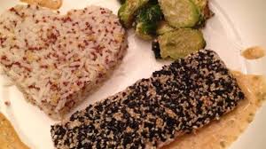 Mahi Mahi Fillets Are Encrusted With Black And White Sesame Seeds And Pan Seared The Sauce Is Rich And Creamy And Flavored Wi Butter Sauce Mahi Mahi Recipes