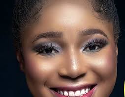 Envueltos Proyectos :: Photos, videos, logos, illustrations and branding ::  Behance