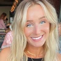 Keshia Hicks's Instagram, Twitter & Facebook