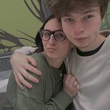 Produce retail podcast featuring Harps produce team and Rose Tupuola's wet  wall art