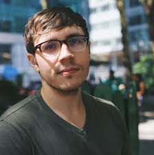 Mike Mroz's Instagram, Twitter & Facebook