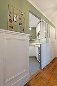 Epingle Par Les Murs Ont Des Oreilles Sur Entrees En 2020 Appartement Decoration Appartement Boiseries