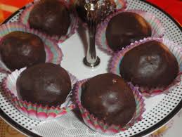 Boules De Biscuit Aux Cacahuetes Halwat El Turc Et Chocolat Bniwen Gateaux Algerien Sans Cuisson Univers De Hayat Gateau Algerien Sans Cuisson Gateau Algerien Bniwen