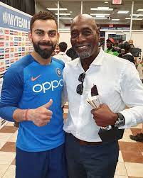 Virat kohli height is 5 feet 9 inches. Virat Kohli Age Height Biography 2020 Wiki Net Worth Girlfriend