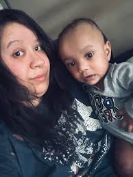 Might be a long shot but is anyone able to get our boy added into the shot  of our twins 🙏 unfortunately didn't get a photo of them together