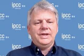 Highlights and images for 1 April 2022