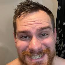 First pic, 10/10 gooner approved