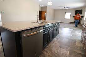 Navarre deep onyx full overlay doors and drawer fronts are constructed from premium quality medium density fiberboard, also known as 'mdf'. Kraftmaid Vintage Onyx Island Onyx Kitchen Kraftmaid Kitchen Styling