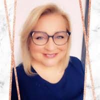 Carrie Fordham's Instagram, Twitter & Facebook