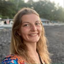 Jana Stahl's Instagram, Twitter & Facebook