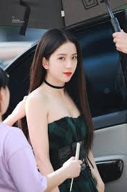 I also want to watch the match from the stands. Jisoo Kpics