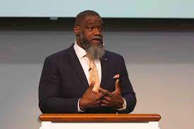 He is a husband, father, former pastor, author, professor, conference speaker, and church planter. Owen Strachan On Twitter Voddie Baucham With The Heat Who Am I To Tell A White Brother That He Cannot Be Reconciled To Me Until He Has Drudged Up All Of The