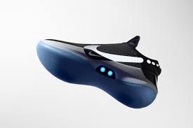 Fatigués de vous pencher pour faire vos lacets ? Nike Lance Des Baskets De Sport Controlees Par Smartphone Qui Se Serrent Toutes Seules Actu