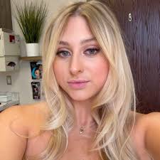 𝐿𝒶𝓊𝓇𝒶 𝒮𝒽𝑒𝑒𝓃𝒶 (@laura_rochesterbeautybar) · Instagram photos and  videos