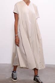 Black Crane Petal Dress In Cream Black Crane Dress Clothes Black Crane