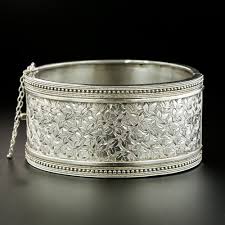 Around 20 billion ounces of silver is in use in the world today as. A History Of Silver In Jewelry Antique Jewelry University