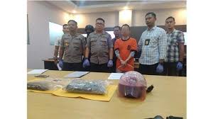 Tanah kubur musim 6 episode 7 episod penuh. Misteri Mayat Wanita Di Indekos Singkawang Terungkap Cakaran Sang Pacar Dibalas Bantingan Pelaku Tribun Jakarta