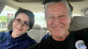 Collecting Signatures for EndTheBanMO Petition in Lake Area, Camdenton