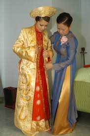 See more ideas about vietnamese traditional dress, ao dai, traditional dresses. Vietnameseceremony Adamandliz09
