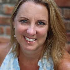 Donna Brickley's Instagram, Twitter & Facebook