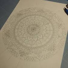 Lettremix On Instagram New Mandala In Progress Et Bien Celui Ci Promet D Etre Interessant Et Complique Hate Mandala Art Mandala Drawing Mandala Design