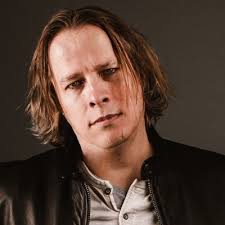 Chris Wolfgang (@chrislw25)