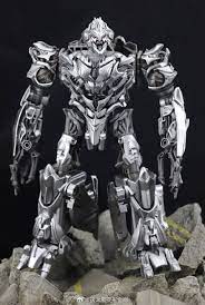 transformers studio series camaro 2007 bumblebee dark of the moon soundwave transformers 2007 megatron official images from has megatron transformers hasbro