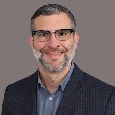 We are thrilled to welcome back Matthew Lewis to Cizik School of Nursing at  UTHealth Houston. After contributing as a Nurse Anesthesia faculty member  from 2013 to 2021, Dr. Lewis returns with