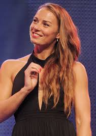 L'autrichienne nina ortlieb complète le podium. Tina Maze Wikipedia