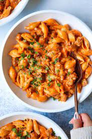 Creamy Red Pepper Shells Lynn Mckay Creamy Lynn Mckay Pepper Red Shells Creamy Pasta Recipes Shell Pasta Recipes Recipes