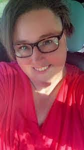 Leigh Bowyer's Instagram, Twitter & Facebook