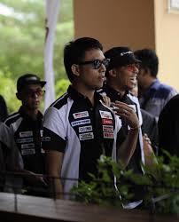 Artis pelumba kereta datang ke kuala terengganu. Saksikan Selebriti Selebriti Kegemaran Anda Serta Pelumba Pelumba Profesional Dalam Aksi Perlumbaan Penuh Mendebarkan Di Toyota Gazoo Racing Gempak